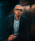 Dr Maciej Zatonski